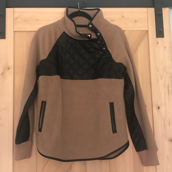 Abercrombie Pullover - Picture 1 of 2